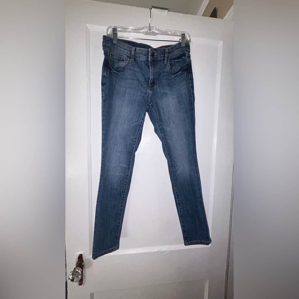 Women's GAP Skinny Jeans in Classic Blue size 27/4 inseam